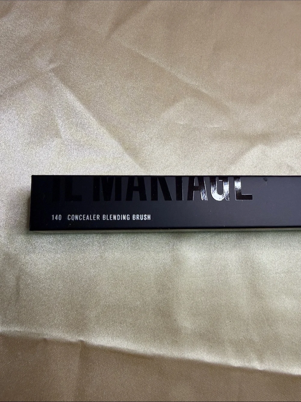 IL MAKIAGE 140 Concealer Blending Brush — Black